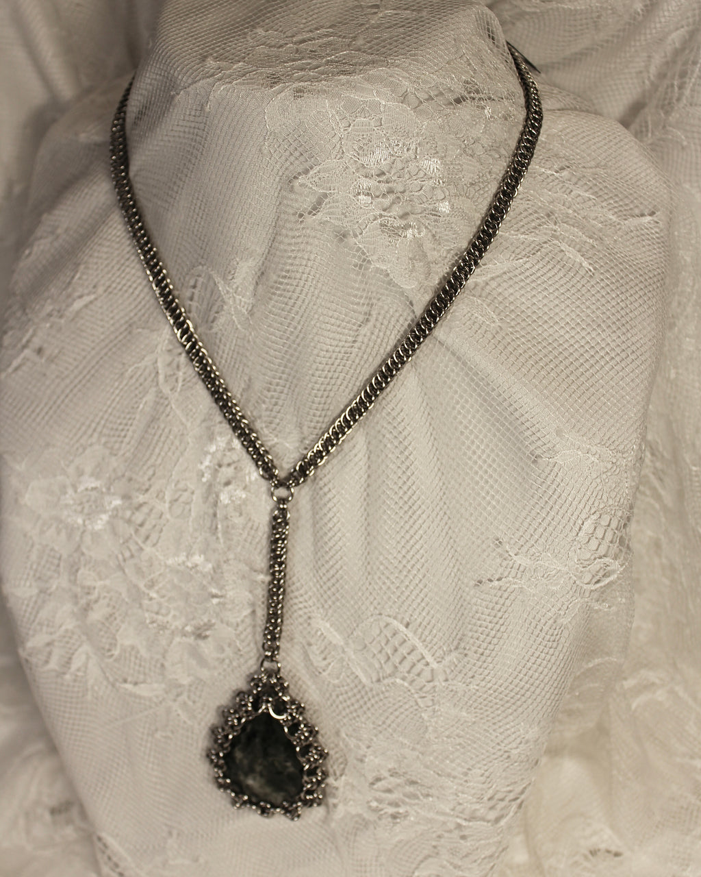 Osonia - Chainmail Necklace