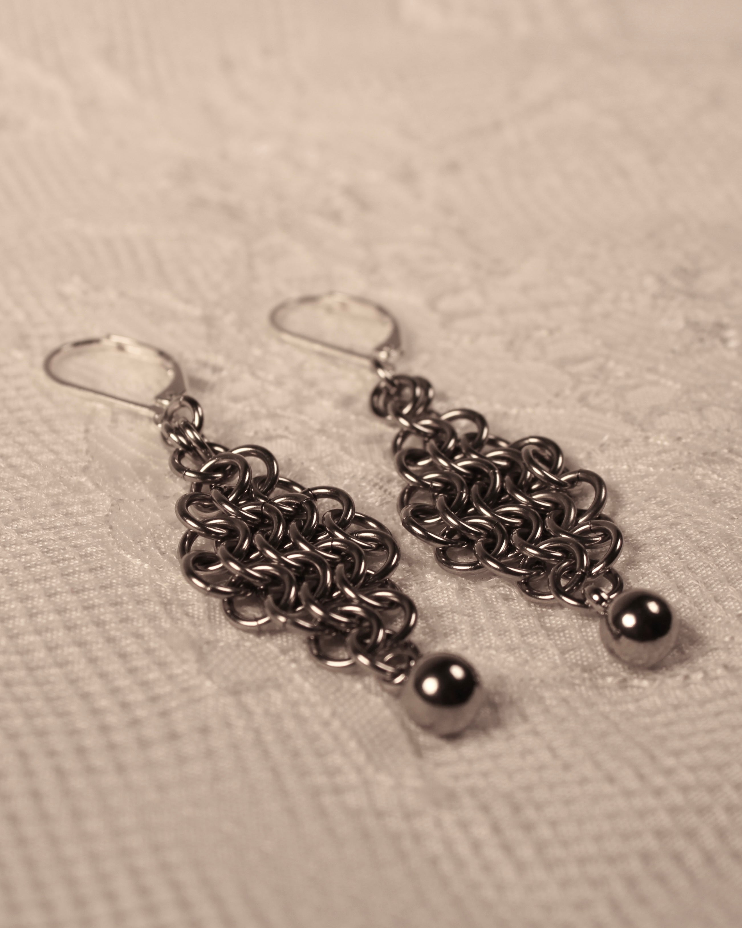 Edia - Chainmail Earrings
