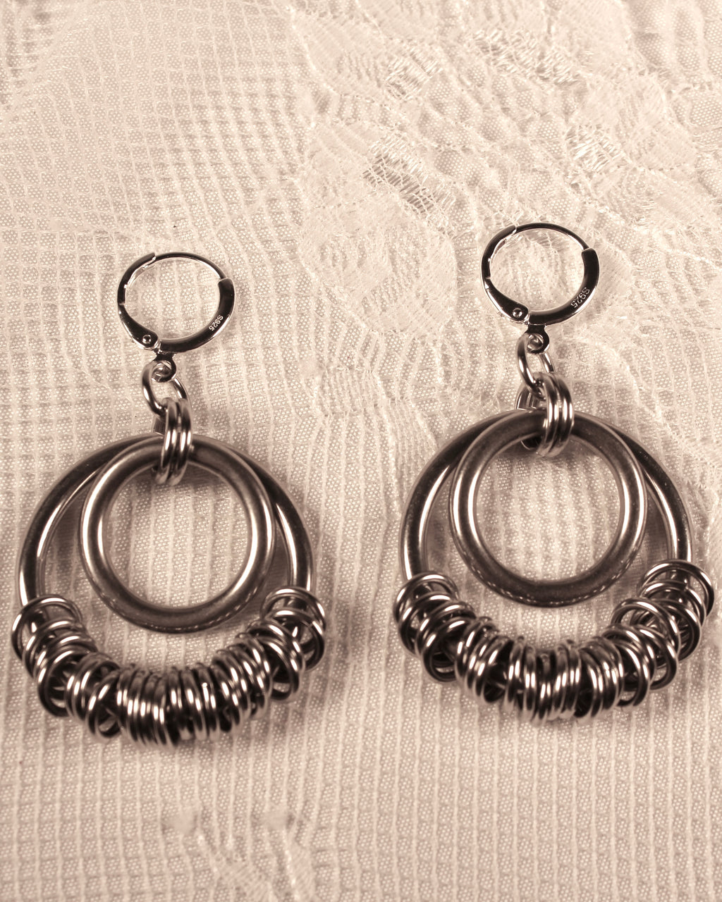 Velatha - Chainmail Earrings
