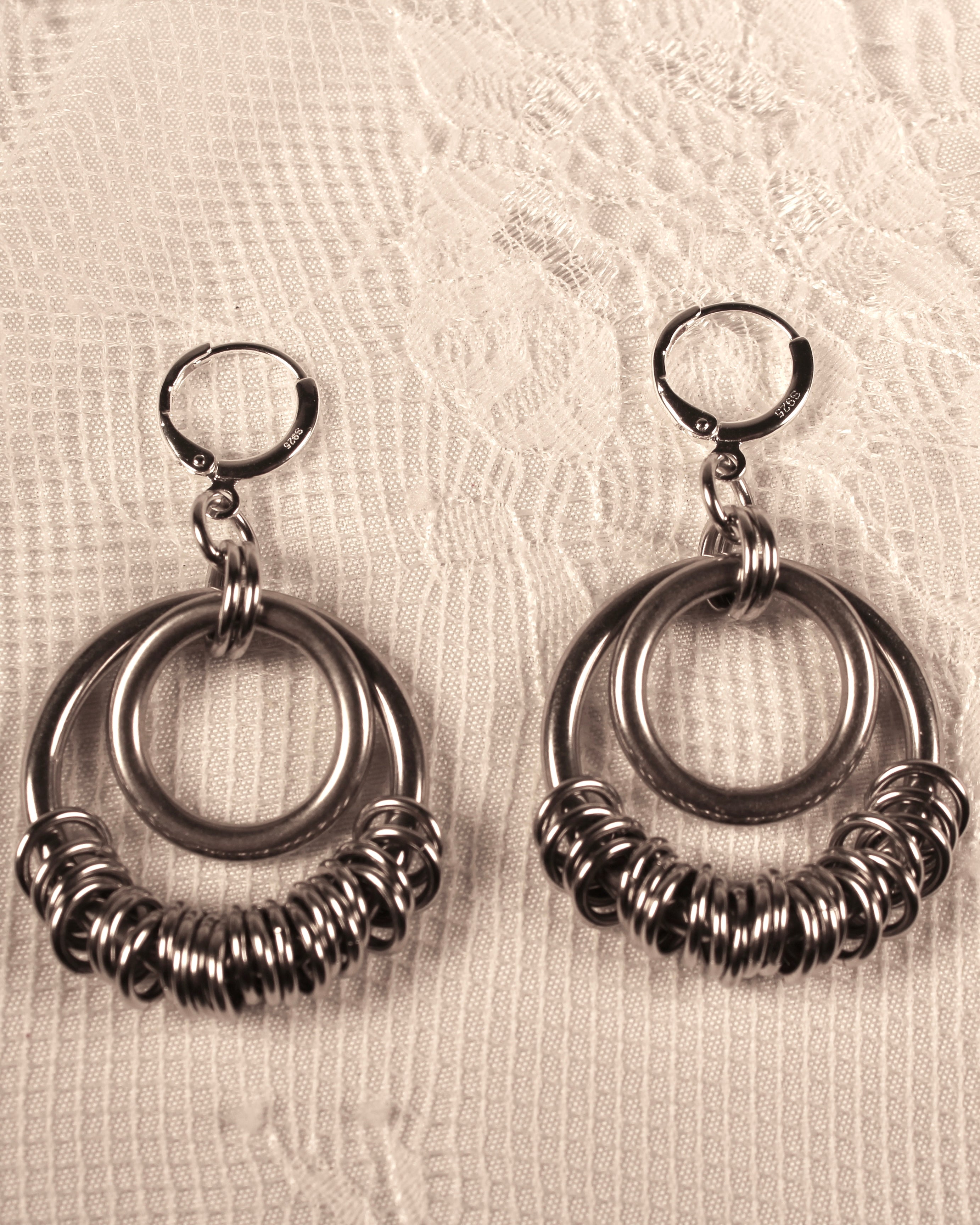 Velatha - Chainmail Earrings