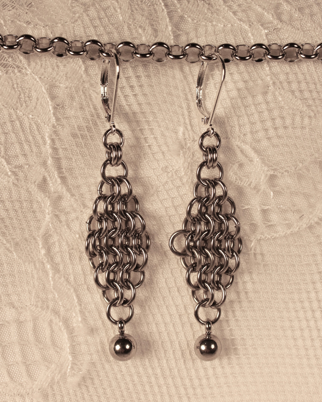 Edia - Chainmail Earrings