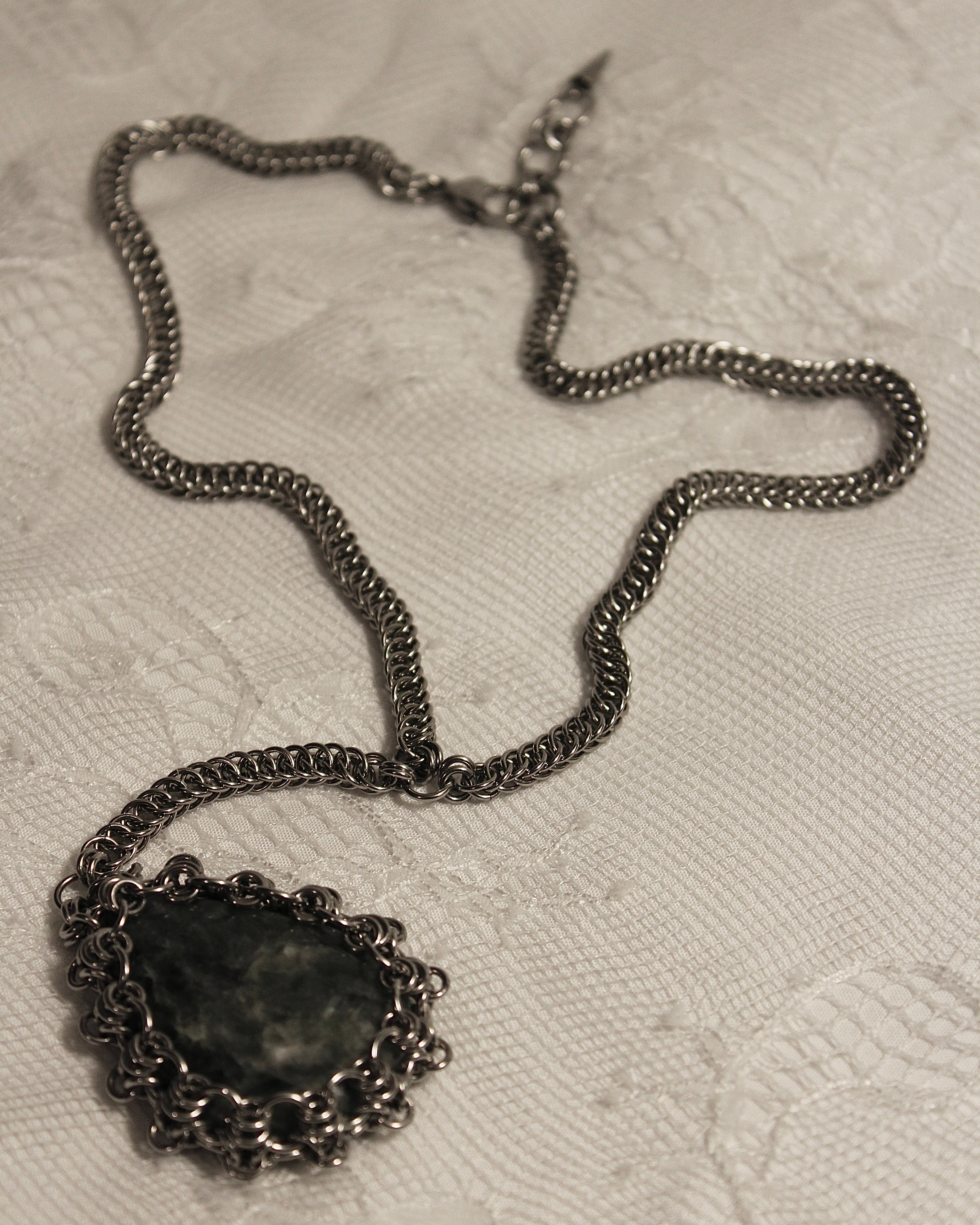 Osonia - Chainmail Necklace