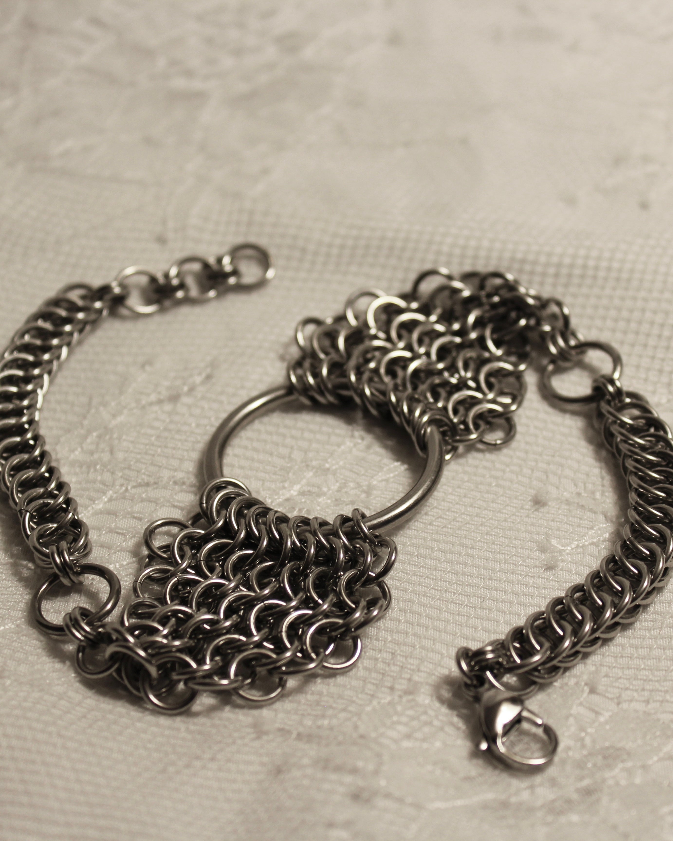Hycis - Chainmail Necklace