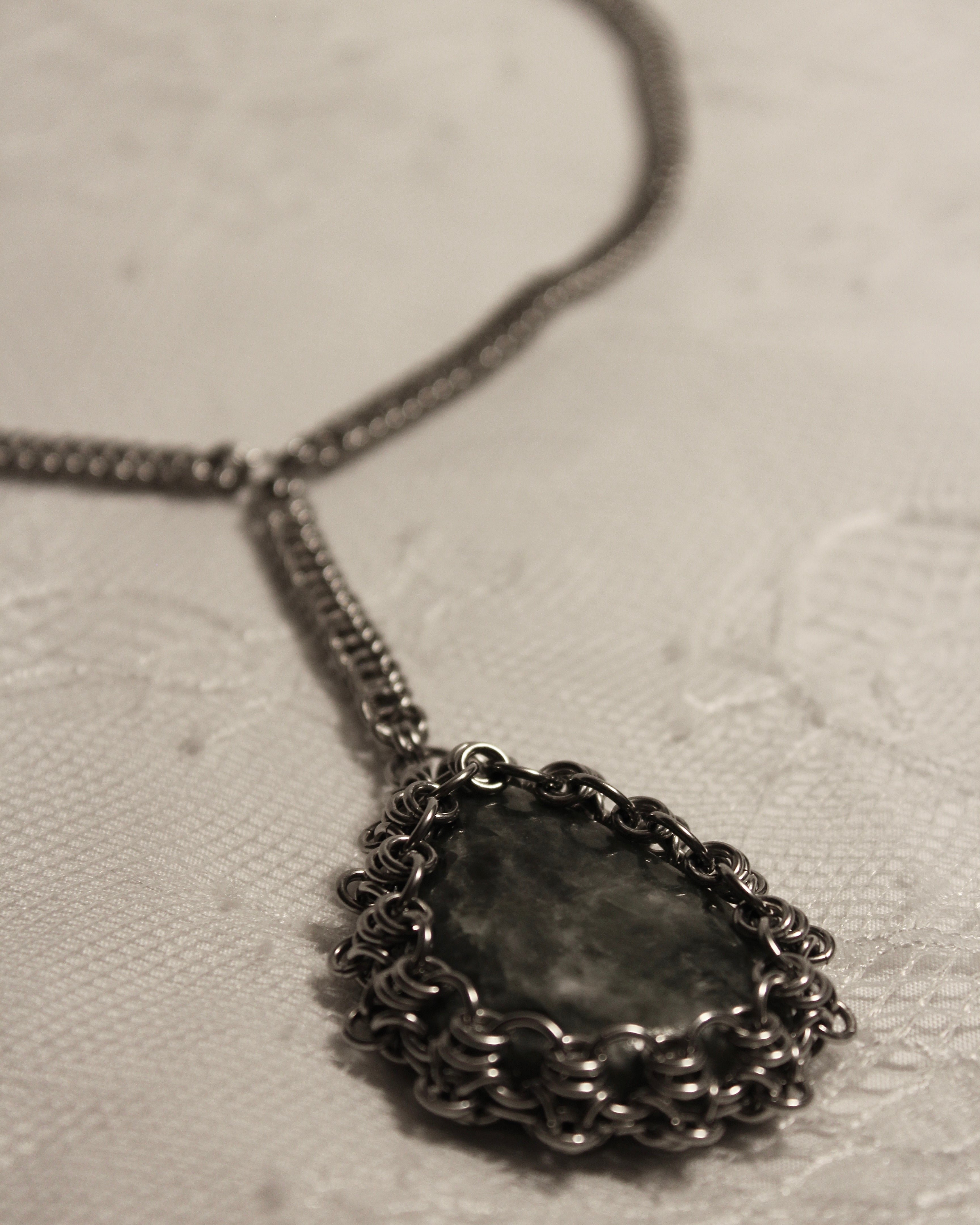 Osonia - Chainmail Necklace