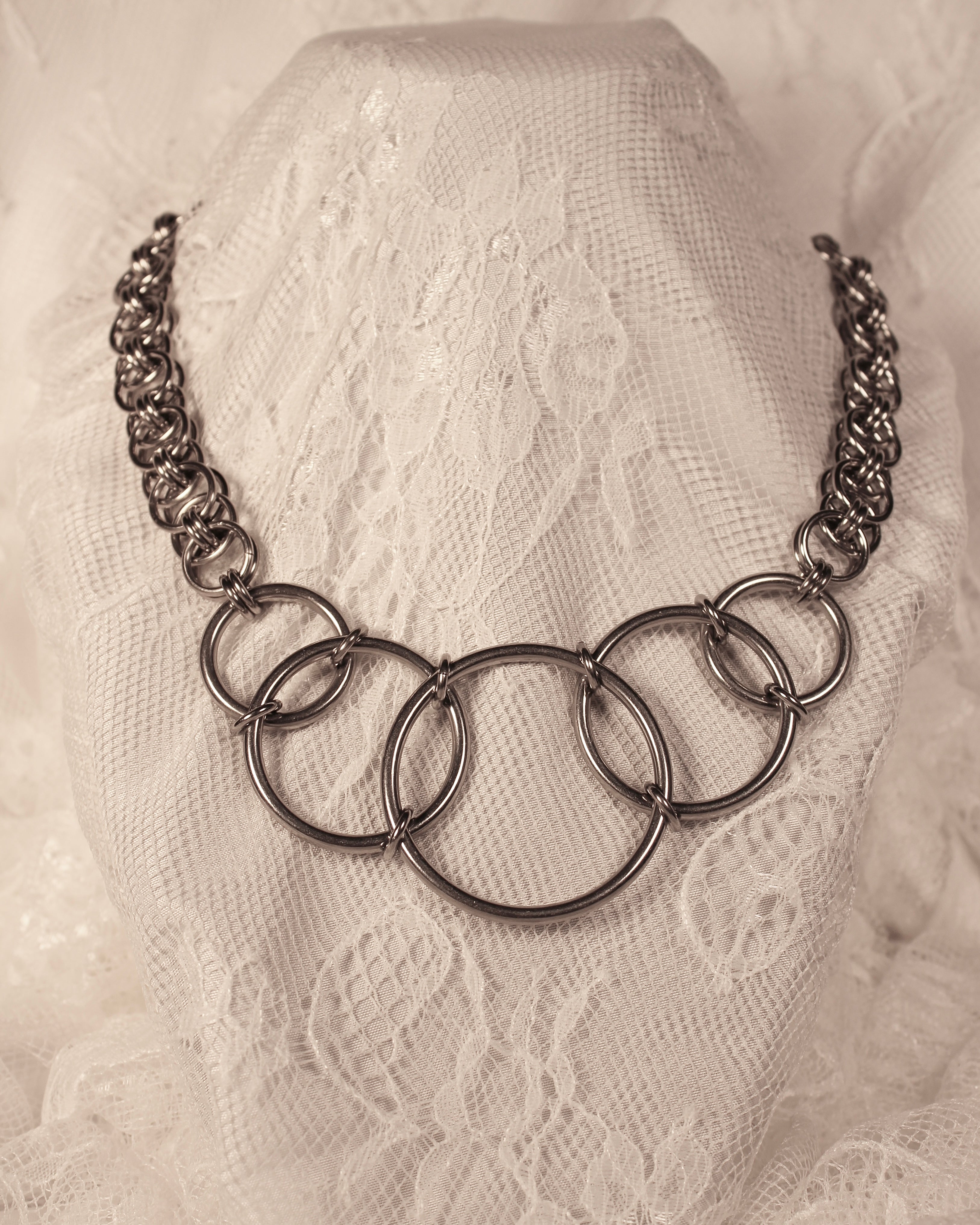 Axilya - Chainmail Necklace