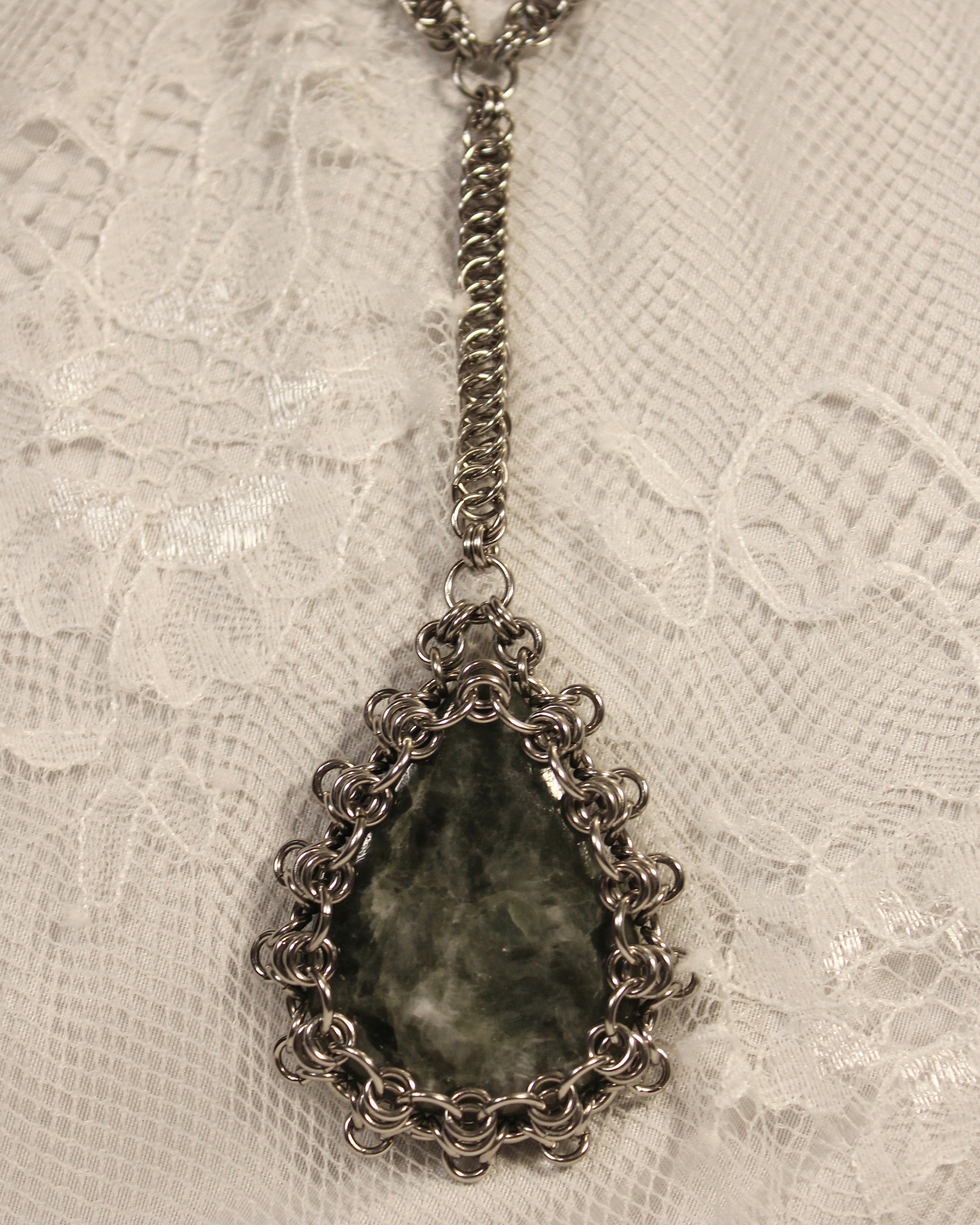 Osonia - Chainmail Necklace