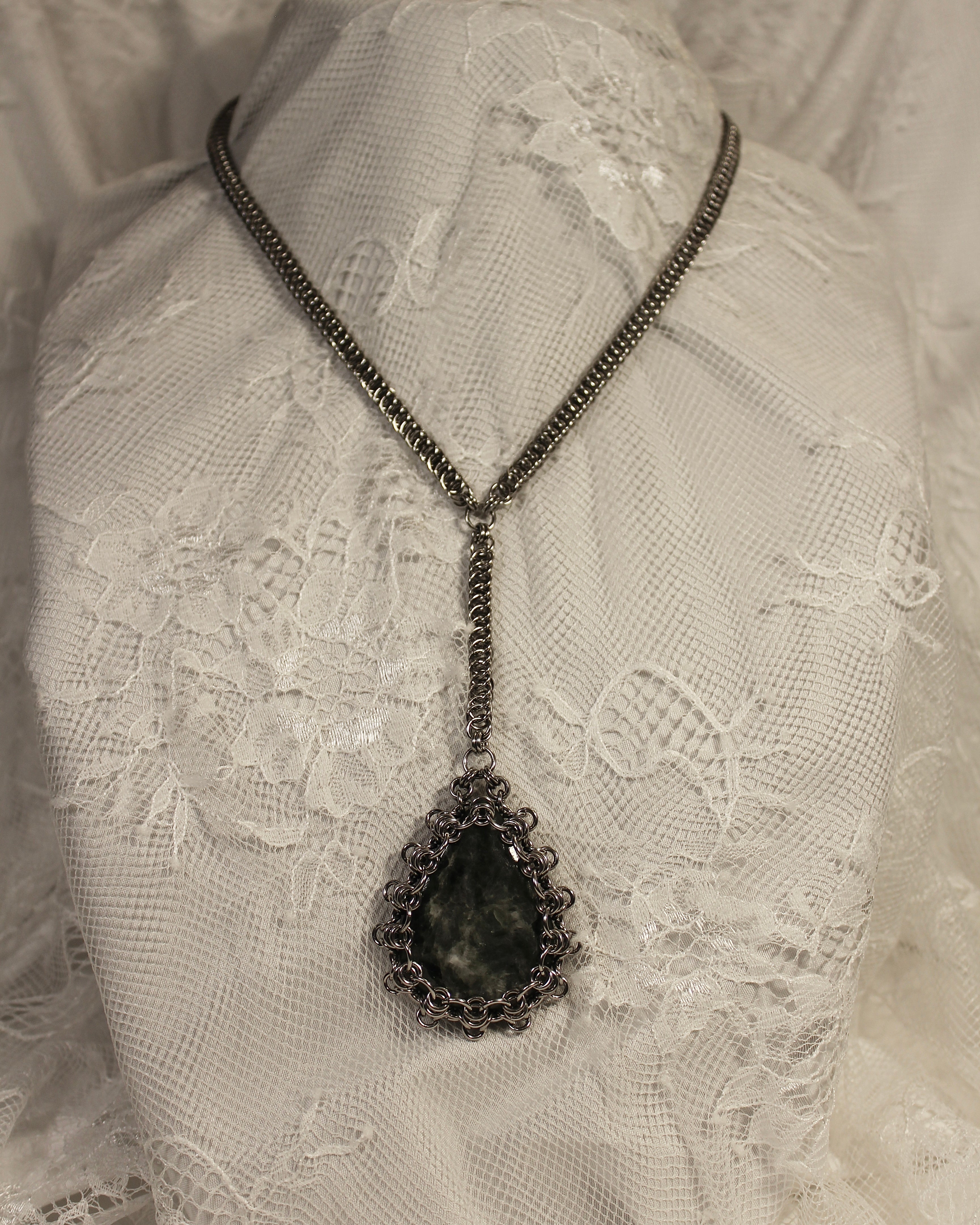 Osonia - Chainmail Necklace