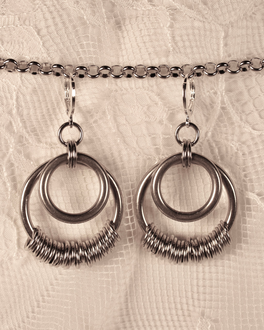 Velatha - Chainmail Earrings