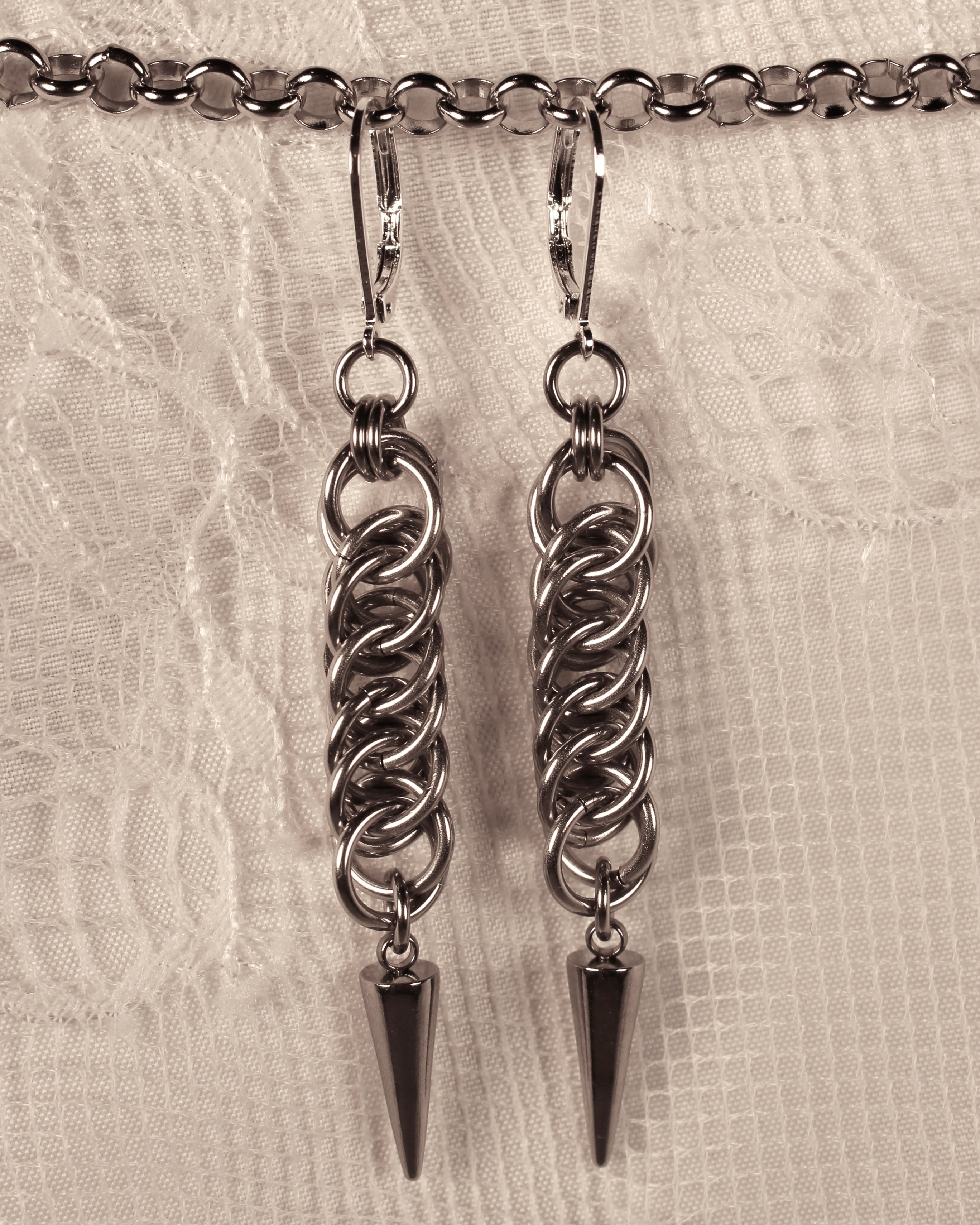 Syvis - Chainmail Earrings