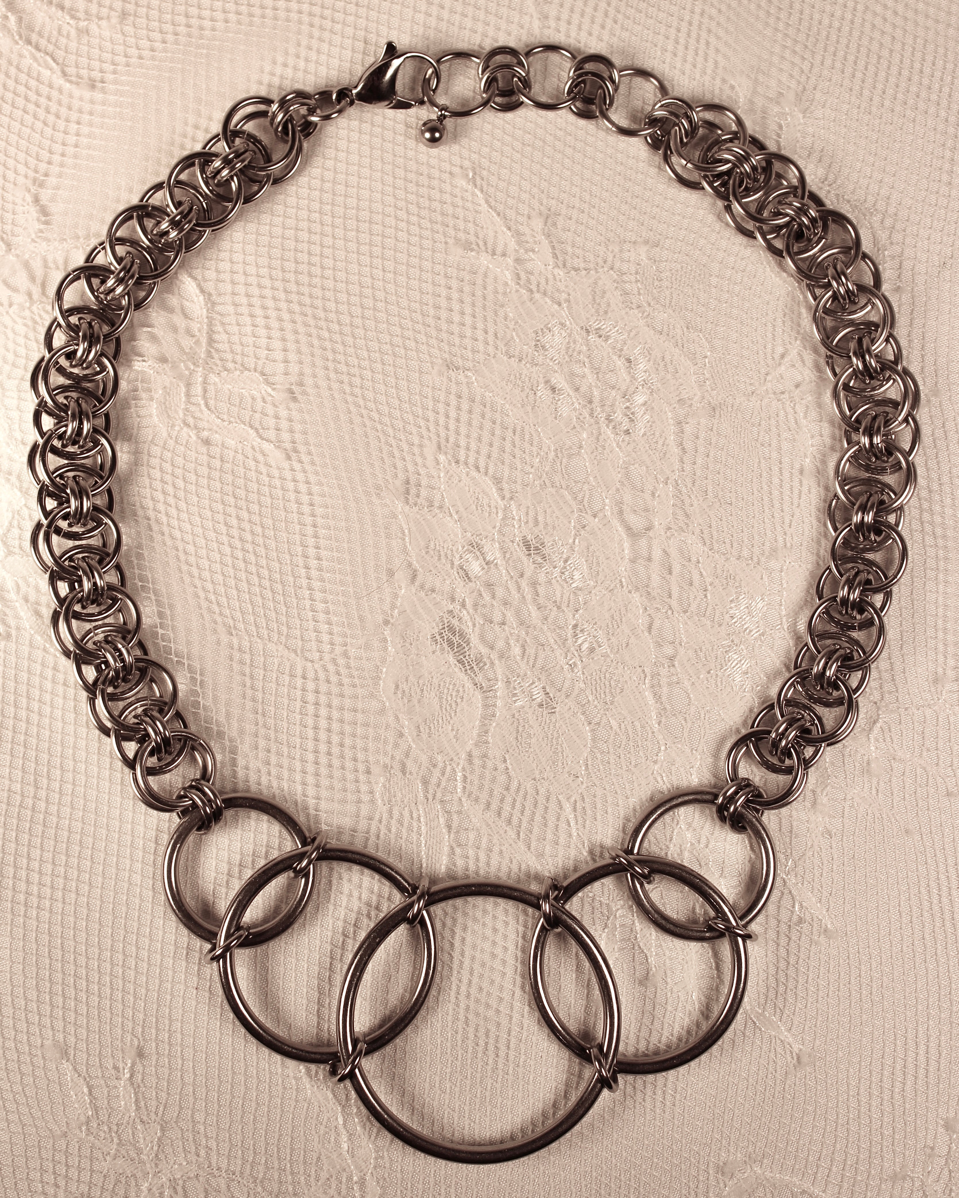 Axilya - Chainmail Necklace